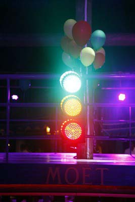 STOPLIGHT @ Edde Sands